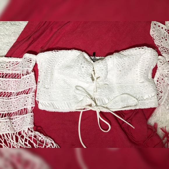 Lace Bell Sleeve Crop Top - Picture 2 of 8